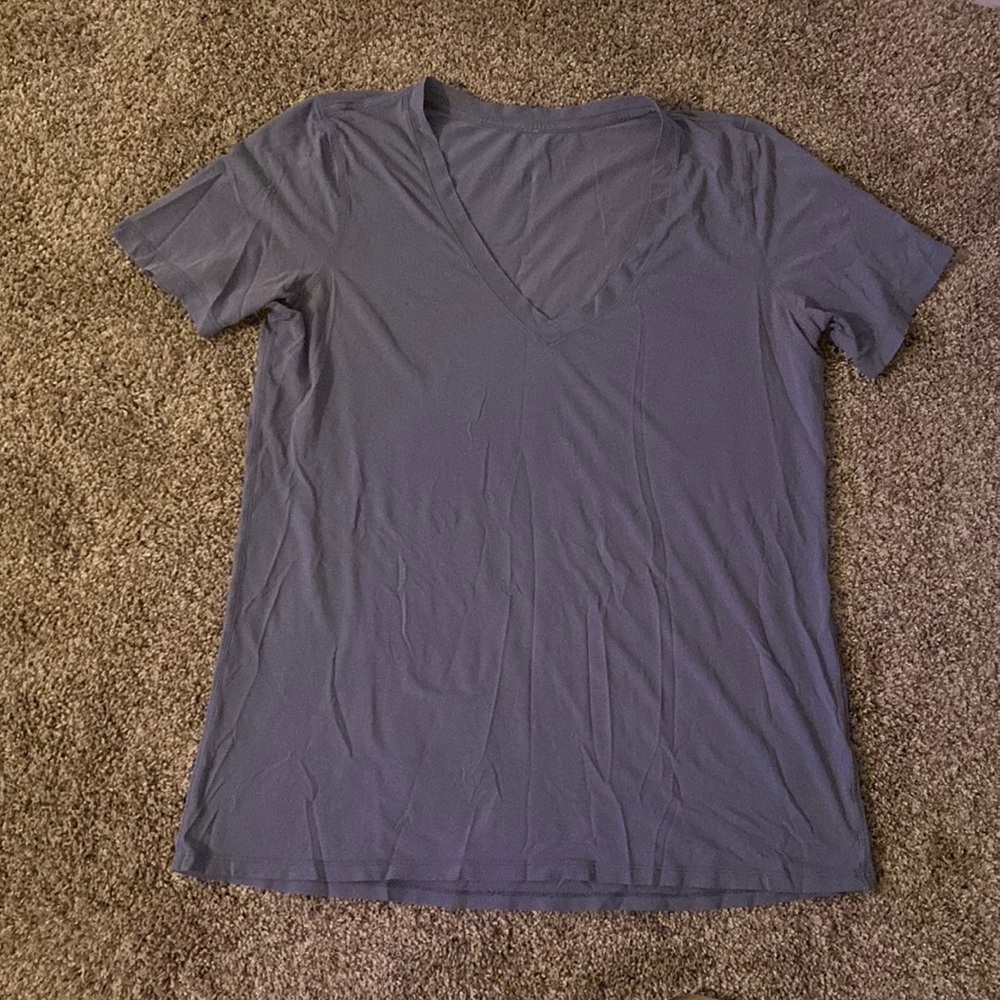 lululemon basic tee, v neck